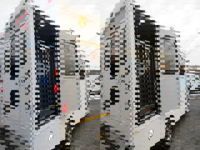 Used 2013 Ford E-450 and Econoline 450 Super Duty w/ Shuttle Bus Prep Pkg image 3