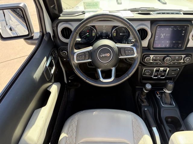 Used 2022 Jeep Wrangler Unlimited Sahara image 12