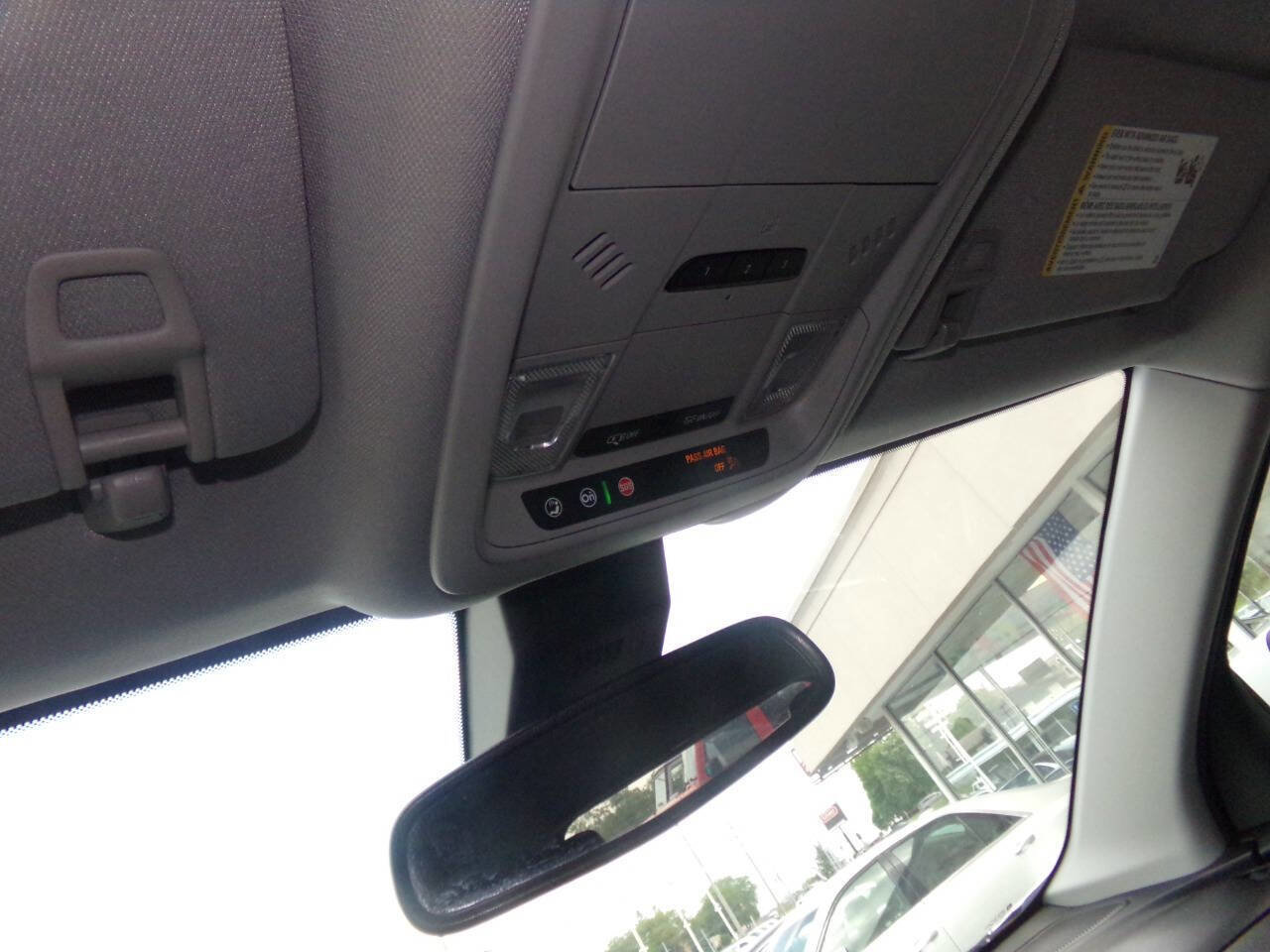 Used 2021 Chevrolet Equinox LT image 55