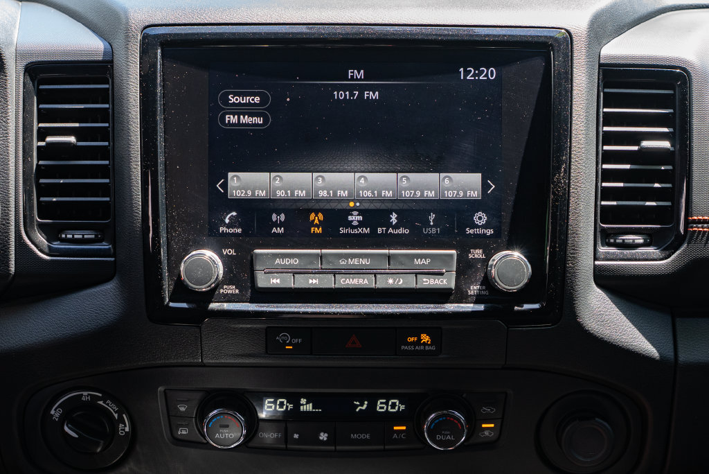 Used 2023 Nissan Frontier PRO-4X w/ Pro-4X Premium Package AWD/4WD image 17