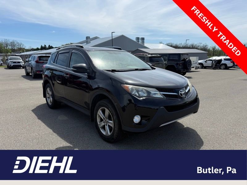 Used 2015 Toyota RAV4 XLE AWD/4WD image 1