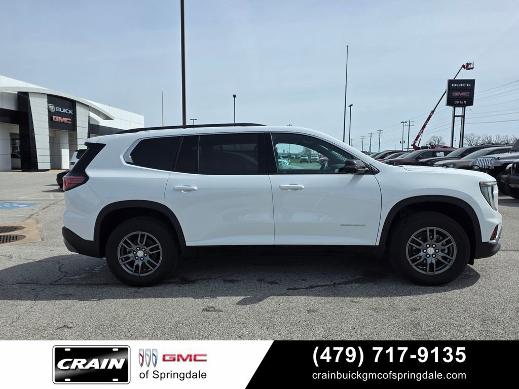 Used 2025 GMC Acadia Elevation FWD image 9