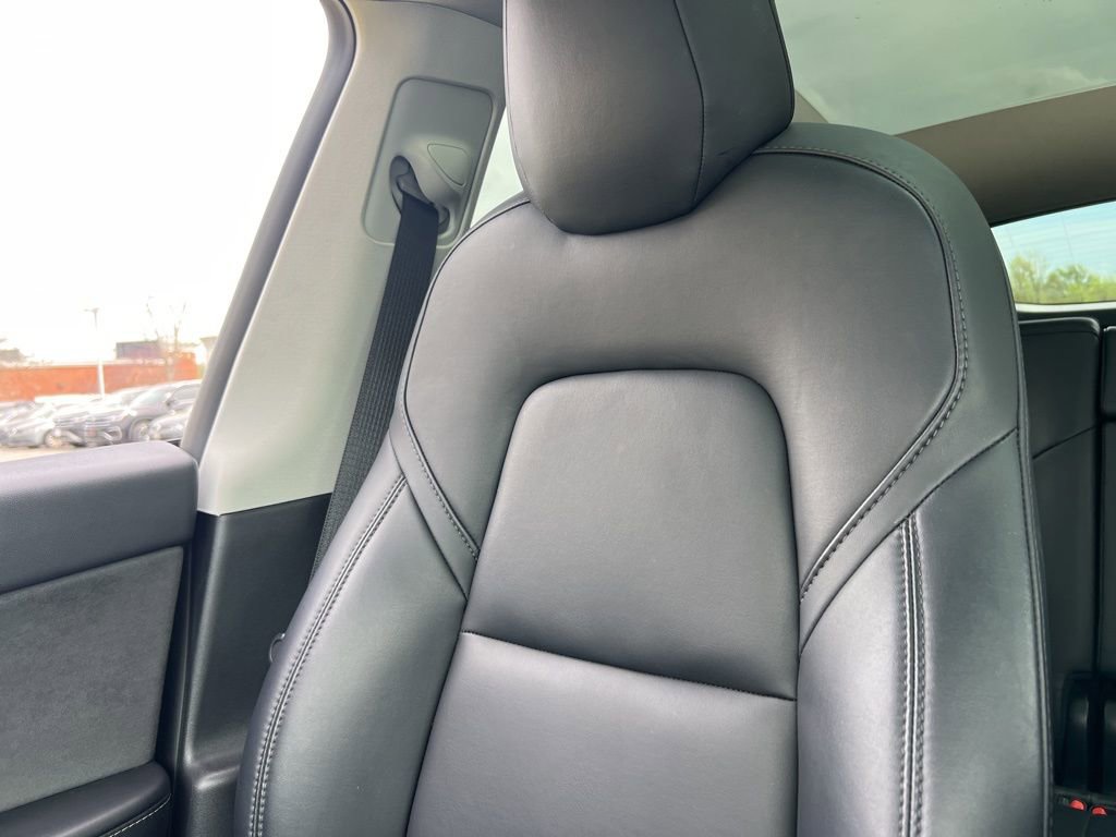 Used 2020 Tesla Model Y Long Range image 23