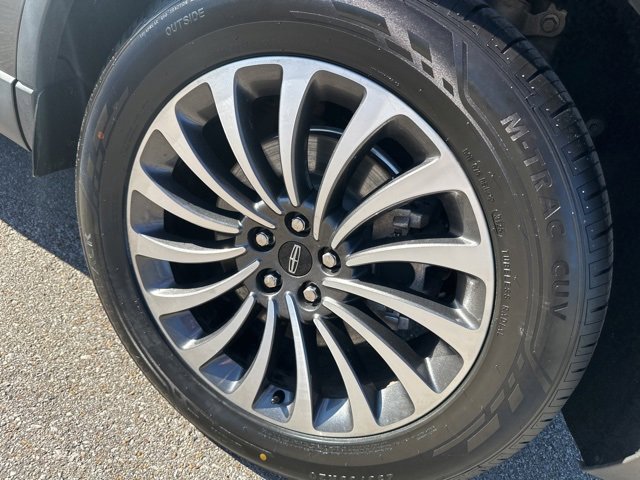 Used 2020 Lincoln Aviator Reserve w/ Elements Package Plus image 27