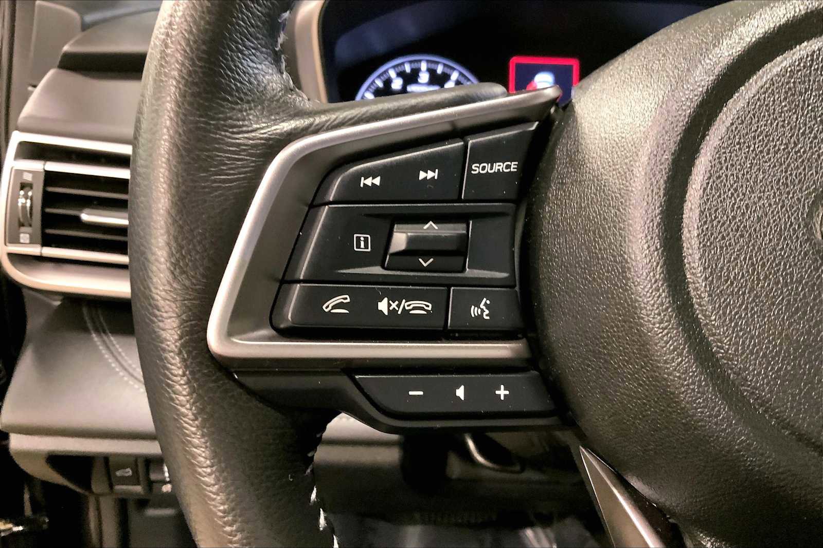 Used 2023 Subaru Outback Limited image 25