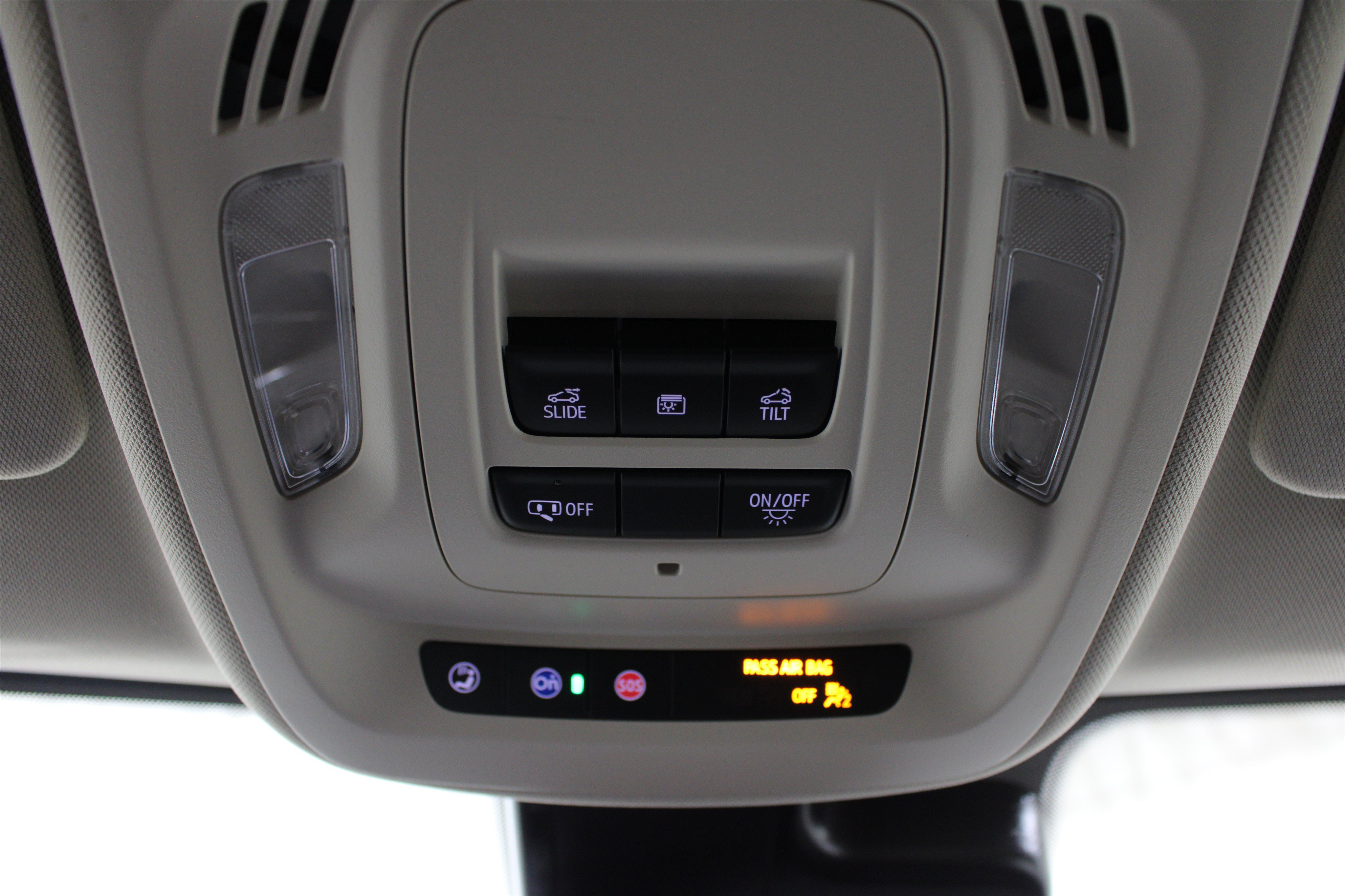 Used 2023 Buick Envision Essence AWD/4WD image 21
