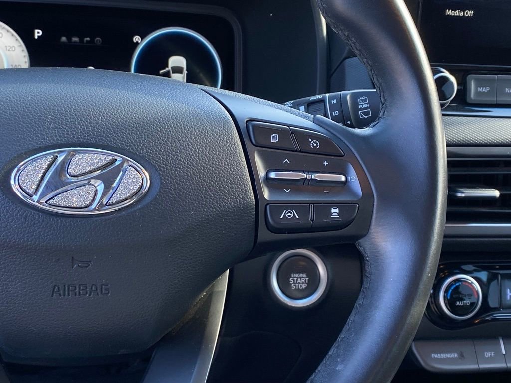 Used 2022 Hyundai Kona Limited image 15