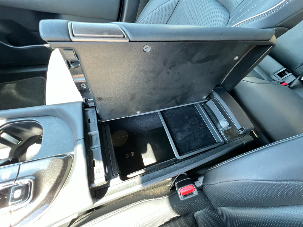 Used 2025 Toyota Crown XLE image 32