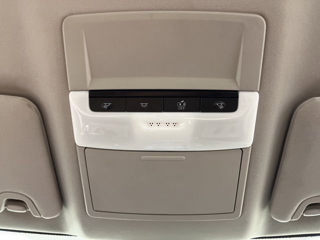 Used 2025 Nissan Altima 2.5 SR image 33