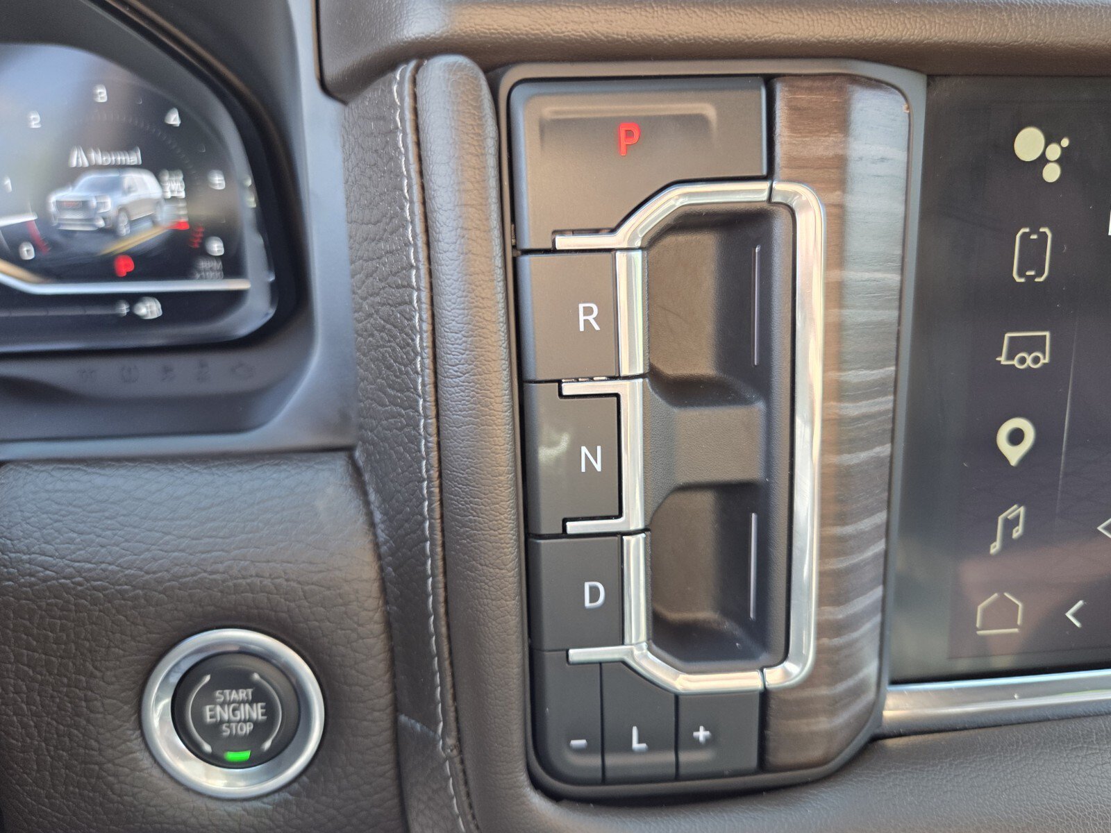 Certified 2023 GMC Yukon XL Denali w/ Denali Reserve Package AWD/4WD image 34
