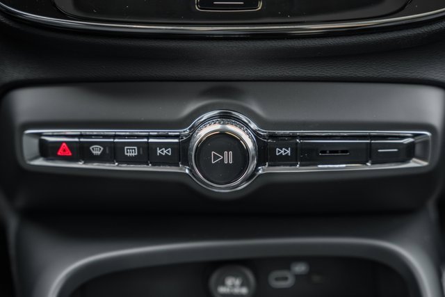 New 2026 Volvo XC40 B5 Plus w/ Protection Package Premier image 23