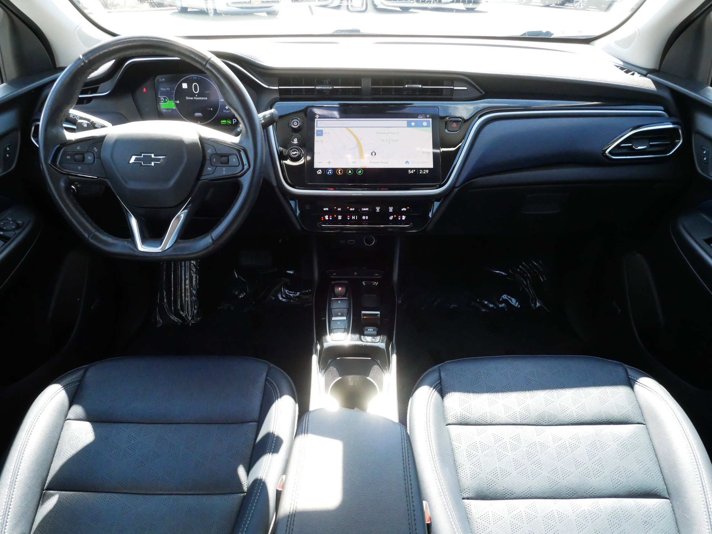 Used 2022 Chevrolet Bolt EUV Premier w/ Sun & Sound Package image 10