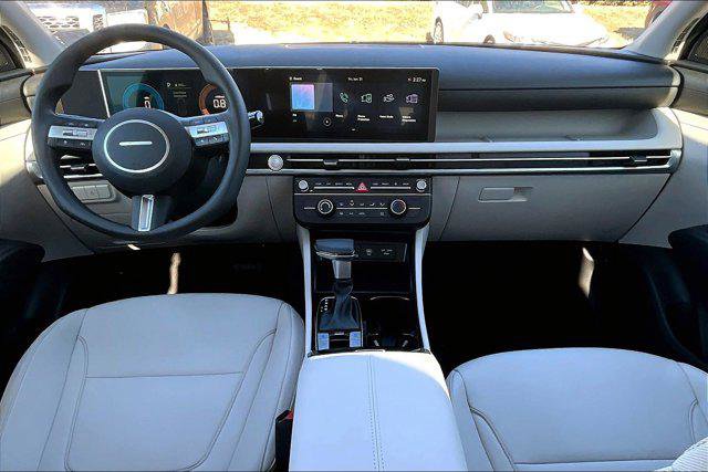 New 2025 Hyundai Tucson SE image 5