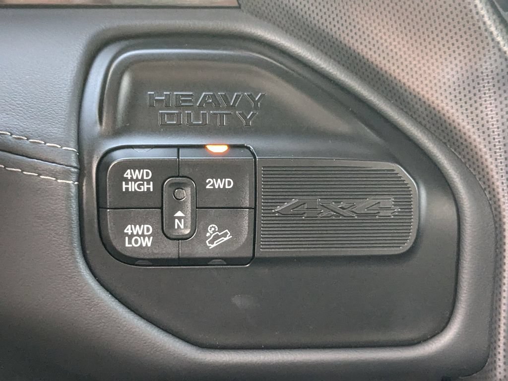 Used 2023 RAM 2500 Limited AWD/4WD image 28