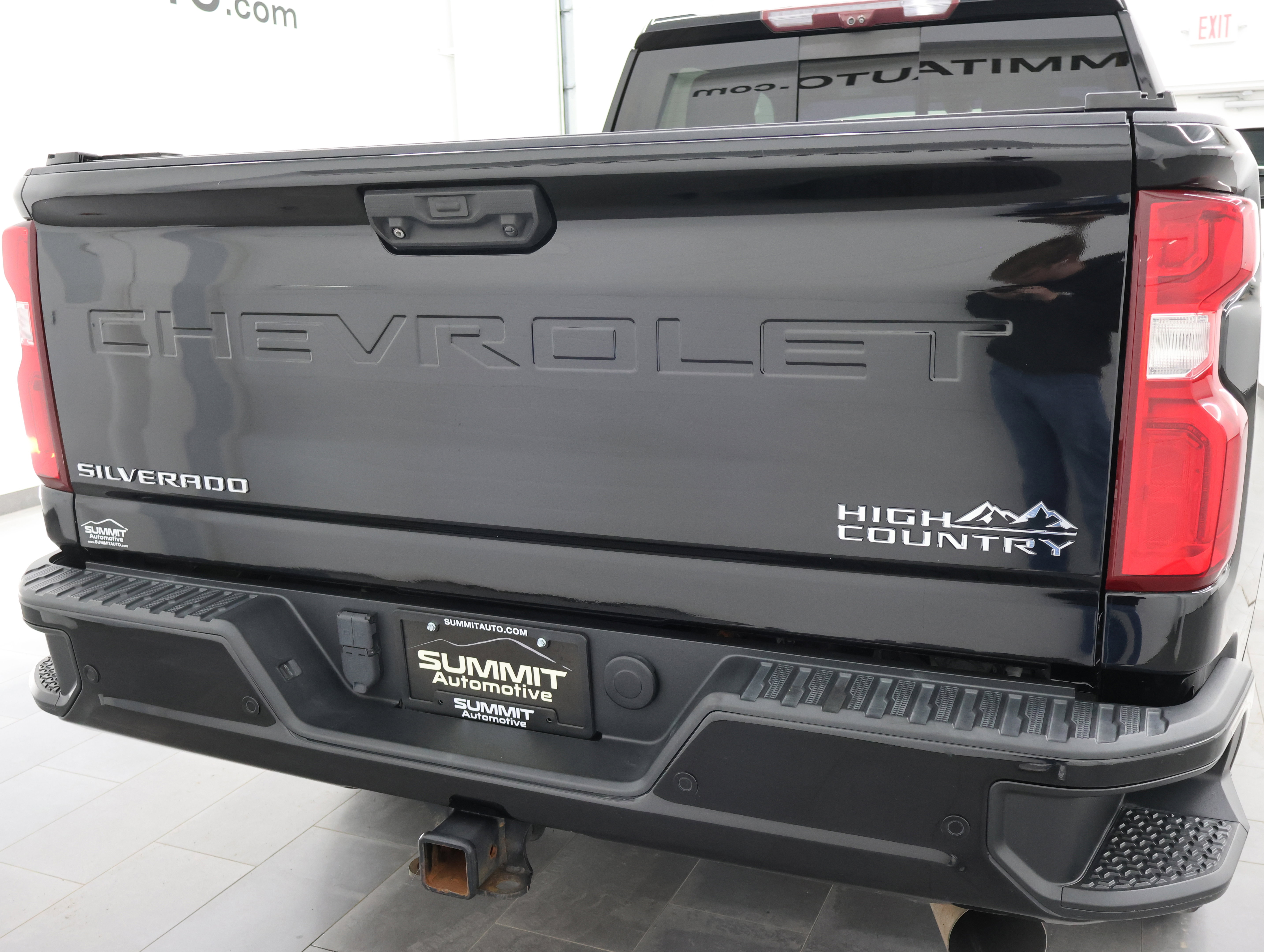 Used 2021 Chevrolet Silverado 2500 High Country w/ Z71 Off-Road Package image 32