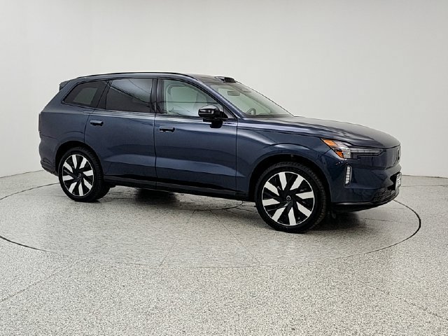 Certified 2025 Volvo EX90 Plus AWD/4WD image 3