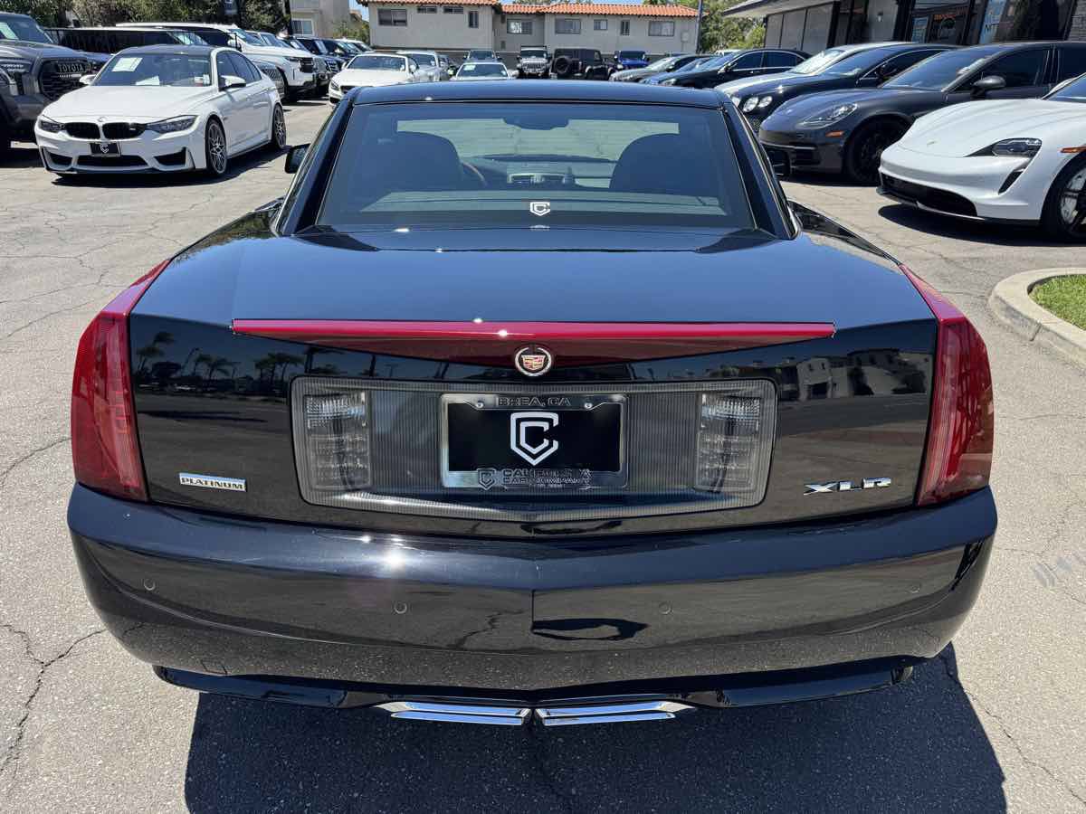 Used 2009 Cadillac XLR RWD image 8