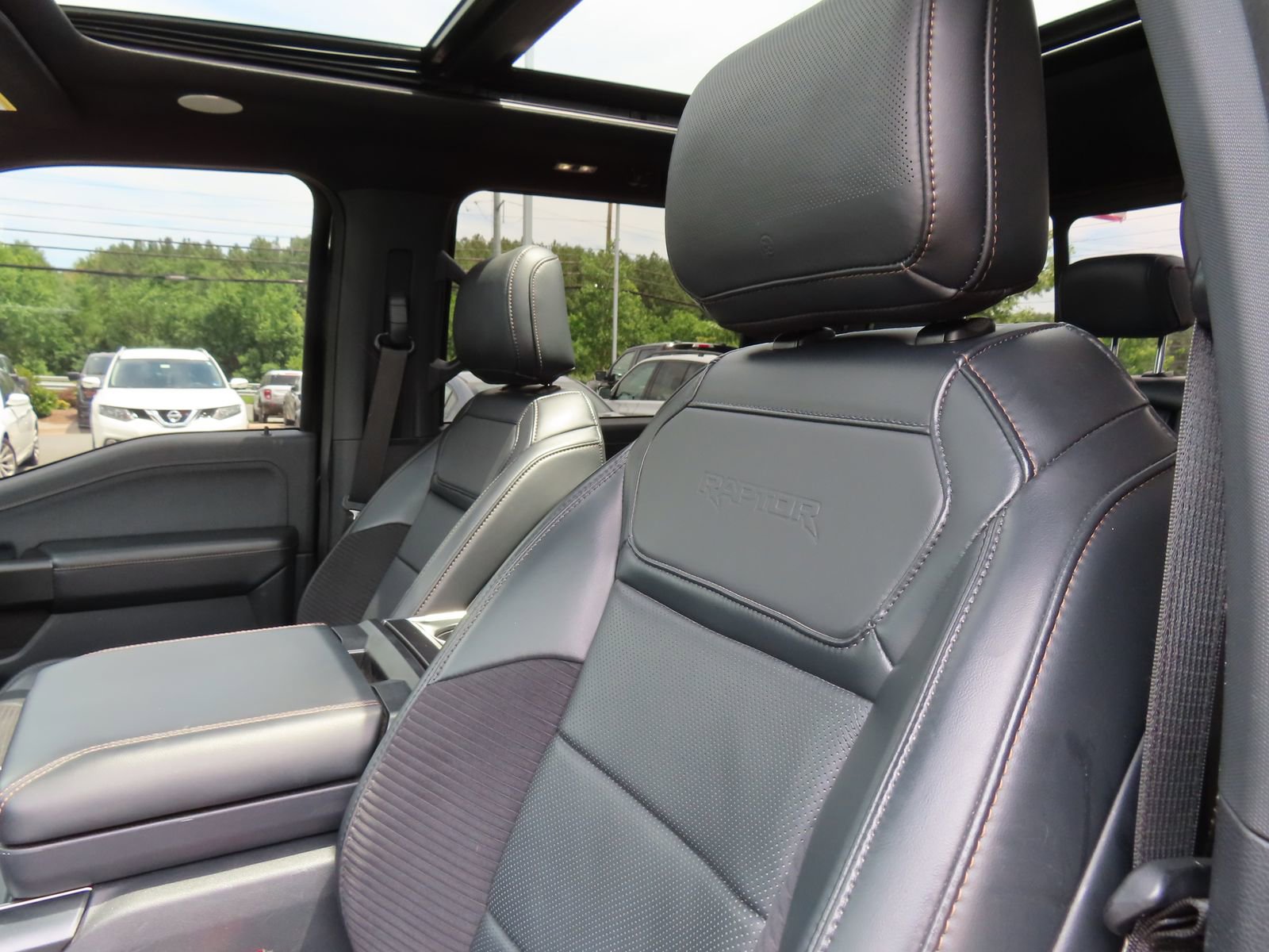Used 2023 Ford F150 Raptor w/ Raptor 37 Performance Package AWD/4WD image 39