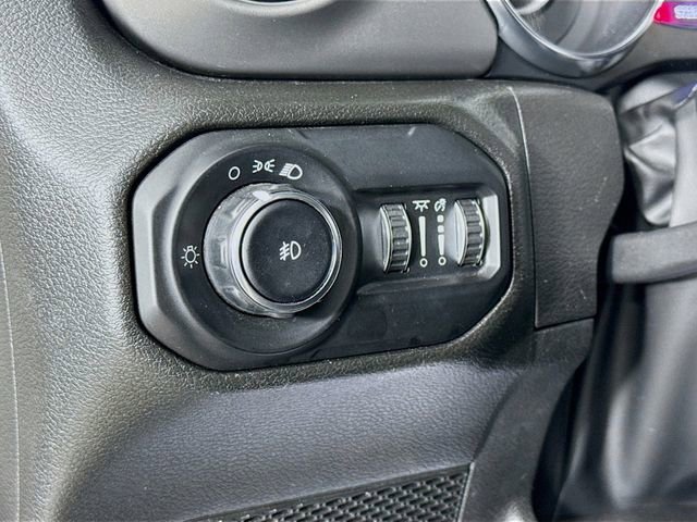 Used 2022 Jeep Wrangler Unlimited Sport image 10