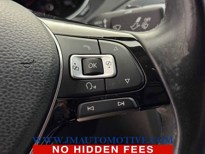 Used 2017 Volkswagen Jetta SE FWD image 38