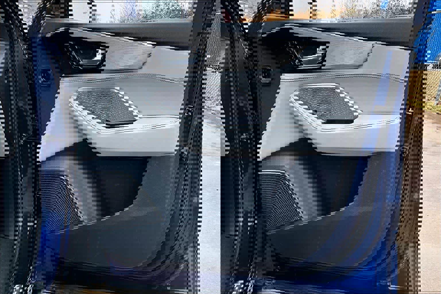 Used 2023 Acura MDX SH-AWD w/ Advance Package image 26