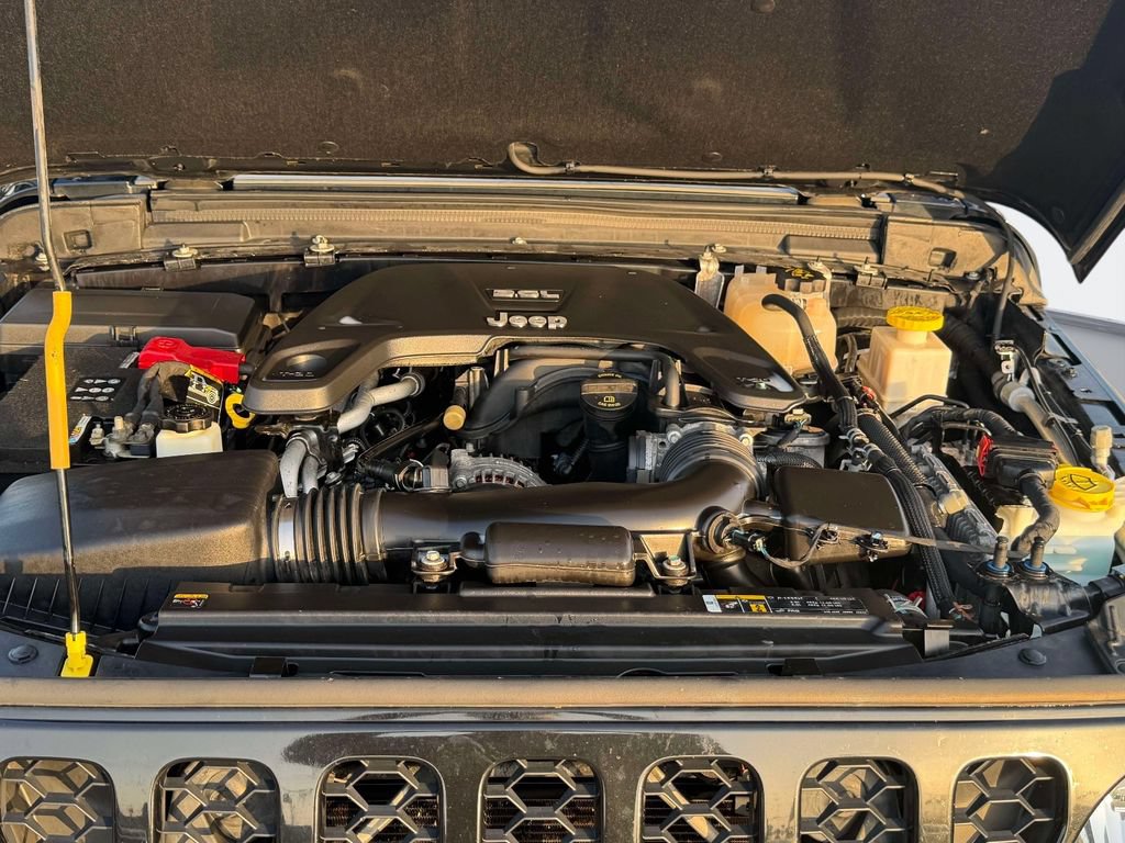 Used 2021 Jeep Gladiator Sport AWD/4WD image 11