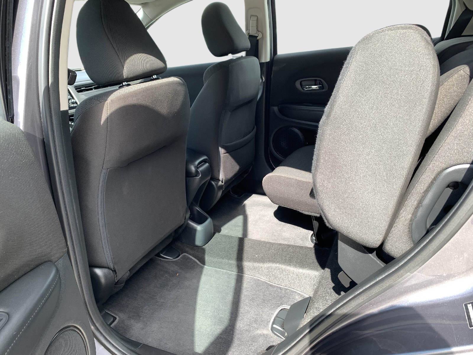 Used 2016 Honda HR-V LX image 35