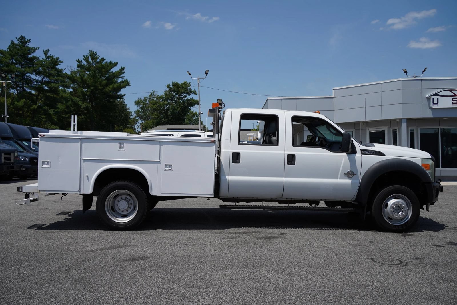 Used 2015 Ford F550 4x4 Crew Cab Super Duty image 7