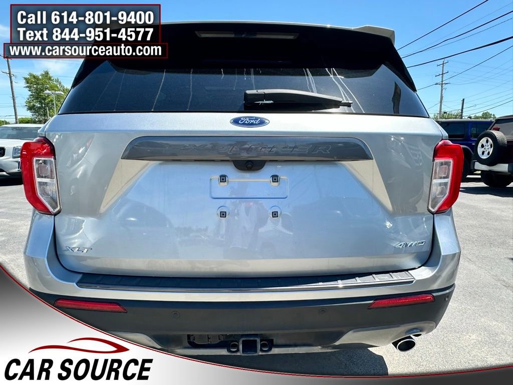 Used 2024 Ford Explorer XLT w/ Equipment Group 202A AWD/4WD image 4