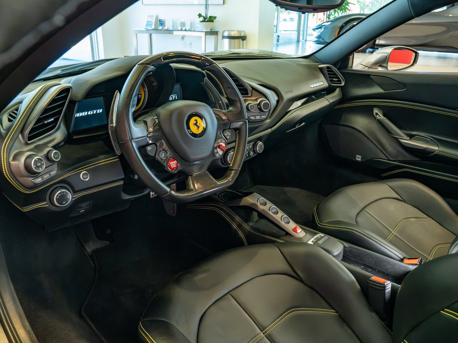 Certified 2017 Ferrari 488 GTB RWD image 9