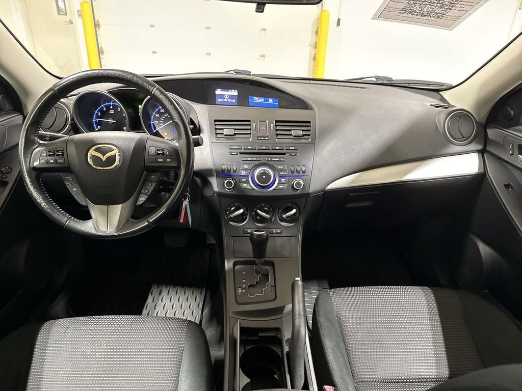 Used 2012 MAZDA MAZDA3 i Touring FWD image 10
