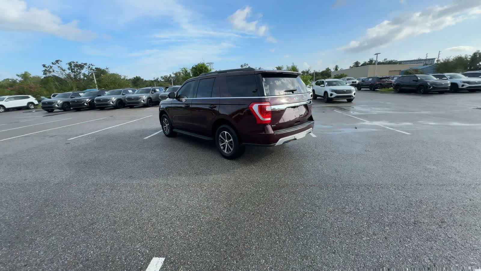 Used 2020 Ford Expedition XLT AWD/4WD image 6