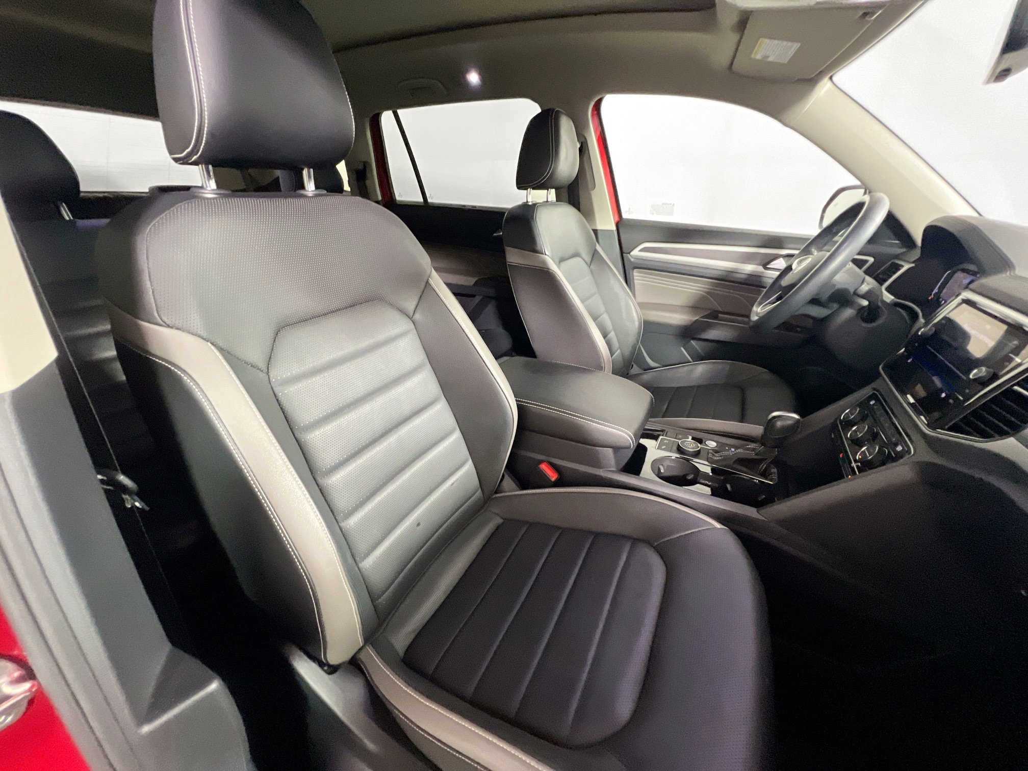 Used 2022 Volkswagen Atlas SEL Premium AWD/4WD image 31