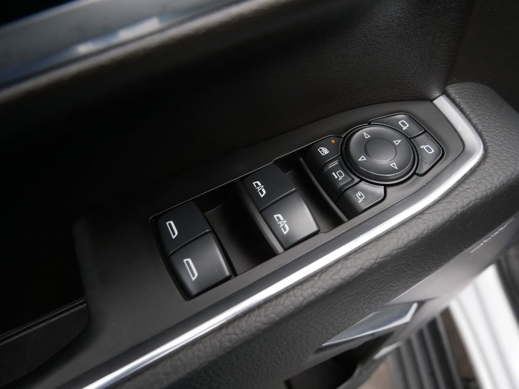 Certified 2025 GMC Sierra 3500 Denali w/ Technology Package image 16