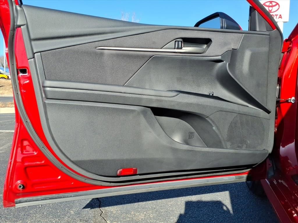 Certified 2025 Toyota Camry LE image 7