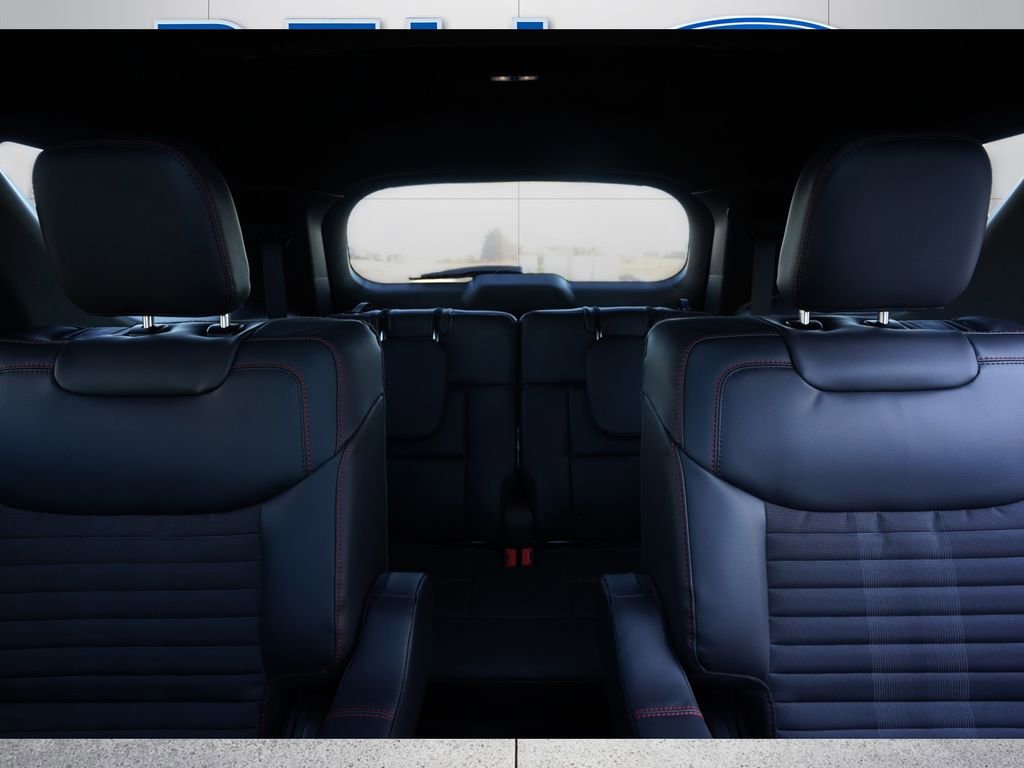 New 2026 Ford Explorer ST-Line w/ ST-Line Street Pack AWD/4WD image 18