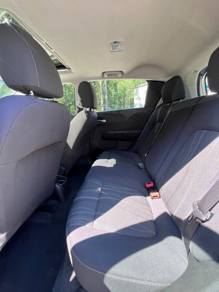 Used 2014 Chevrolet Sonic LT w/ Fun and Sun Package FWD image 22