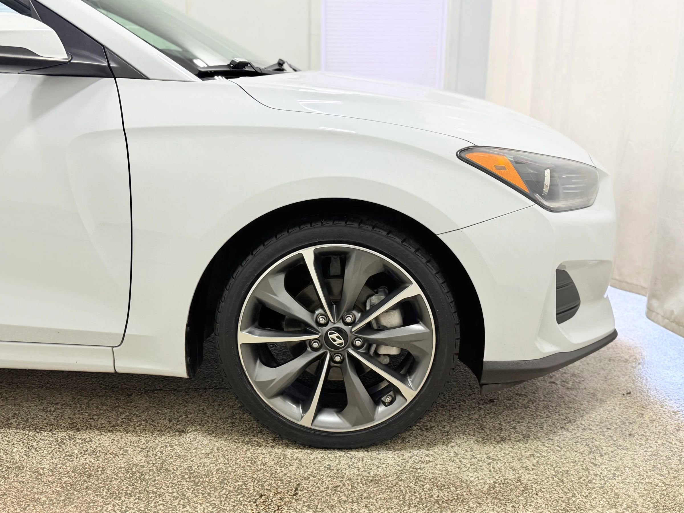 Used 2019 Hyundai Veloster 2.0 Premium image 35