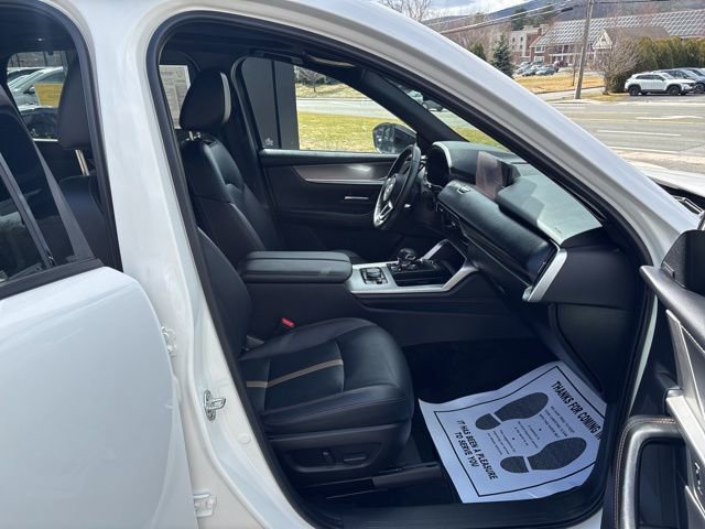 Certified 2025 MAZDA CX-70 Plug-In Hybrid w/ Premium Plus AWD/4WD image 16