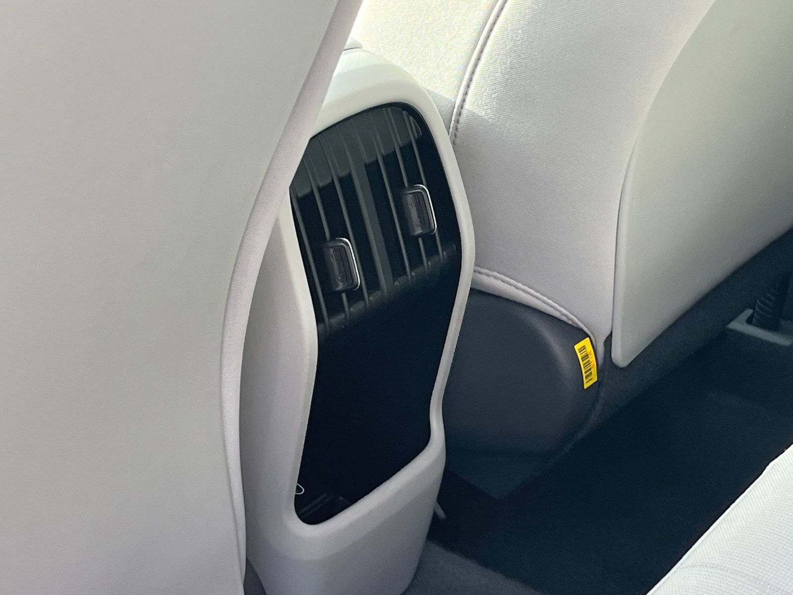 Used 2025 Hyundai Kona SEL image 24