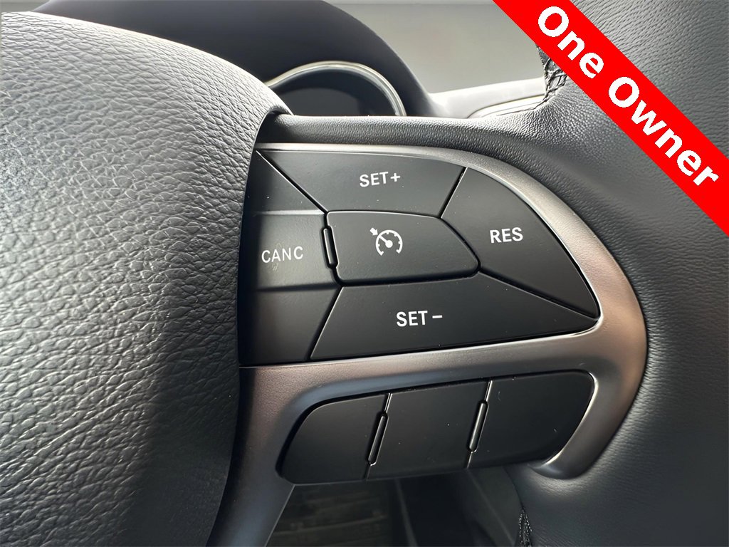 Used 2021 Jeep Grand Cherokee Laredo X image 17