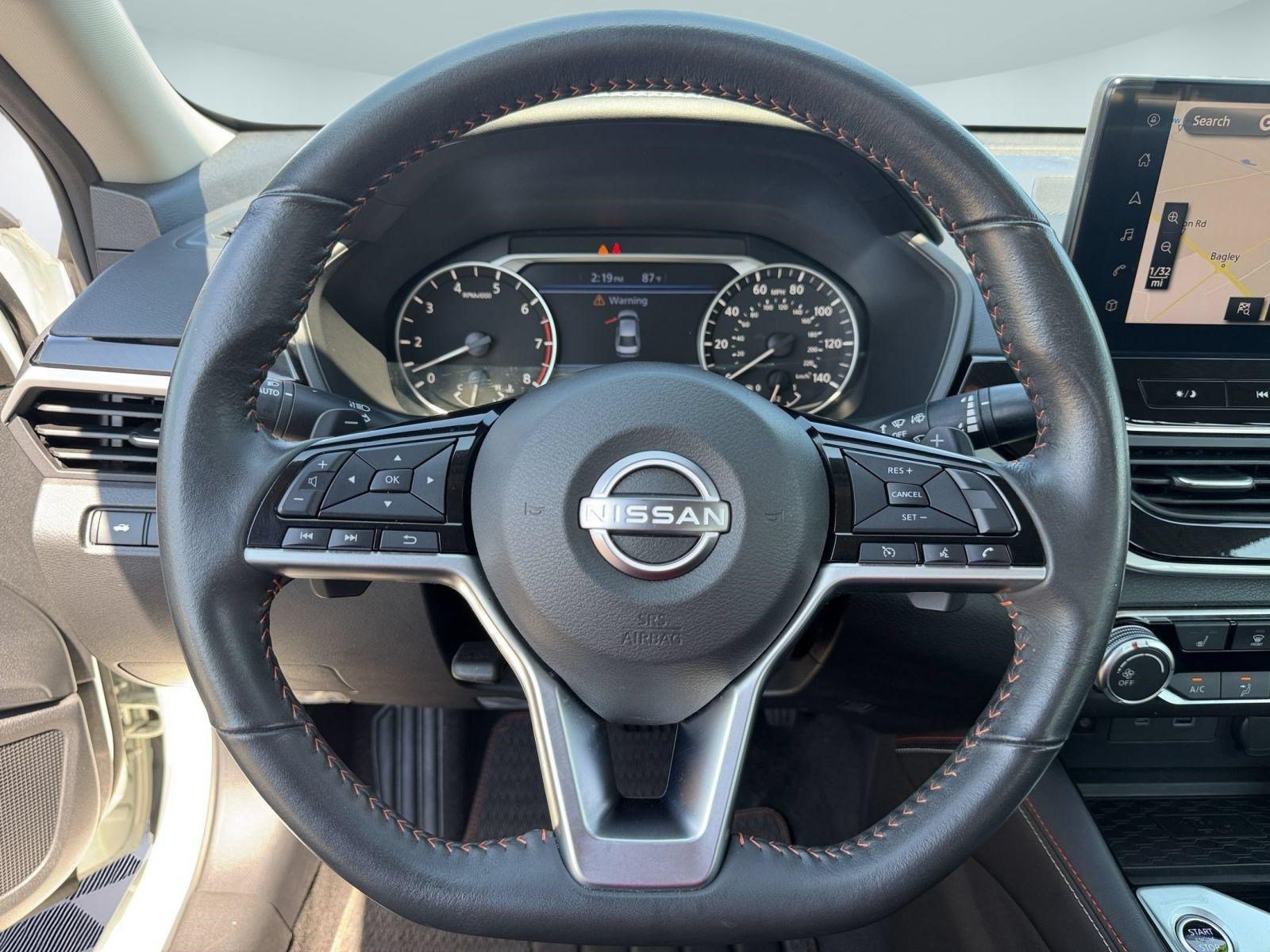 Used 2023 Nissan Altima 2.5 SR w/ SR Premium Package AWD/4WD image 10