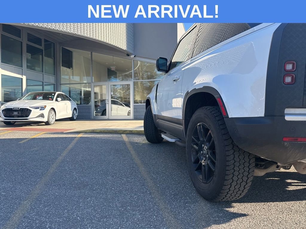 Used 2023 Land Rover Defender 90 S image 12