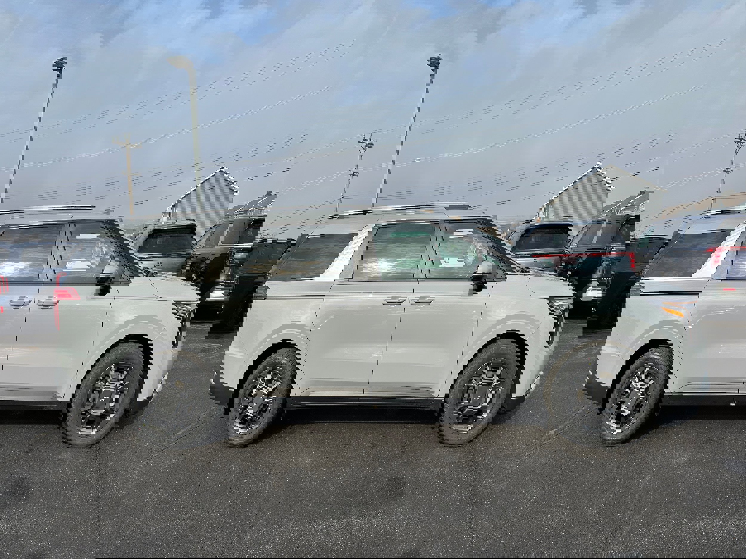 New 2026 Kia Carnival EX image 4