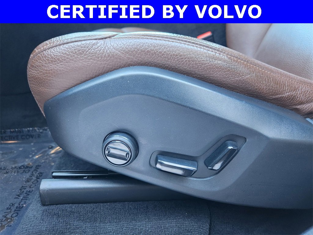 Used 2023 Volvo XC90 B5 Plus image 13