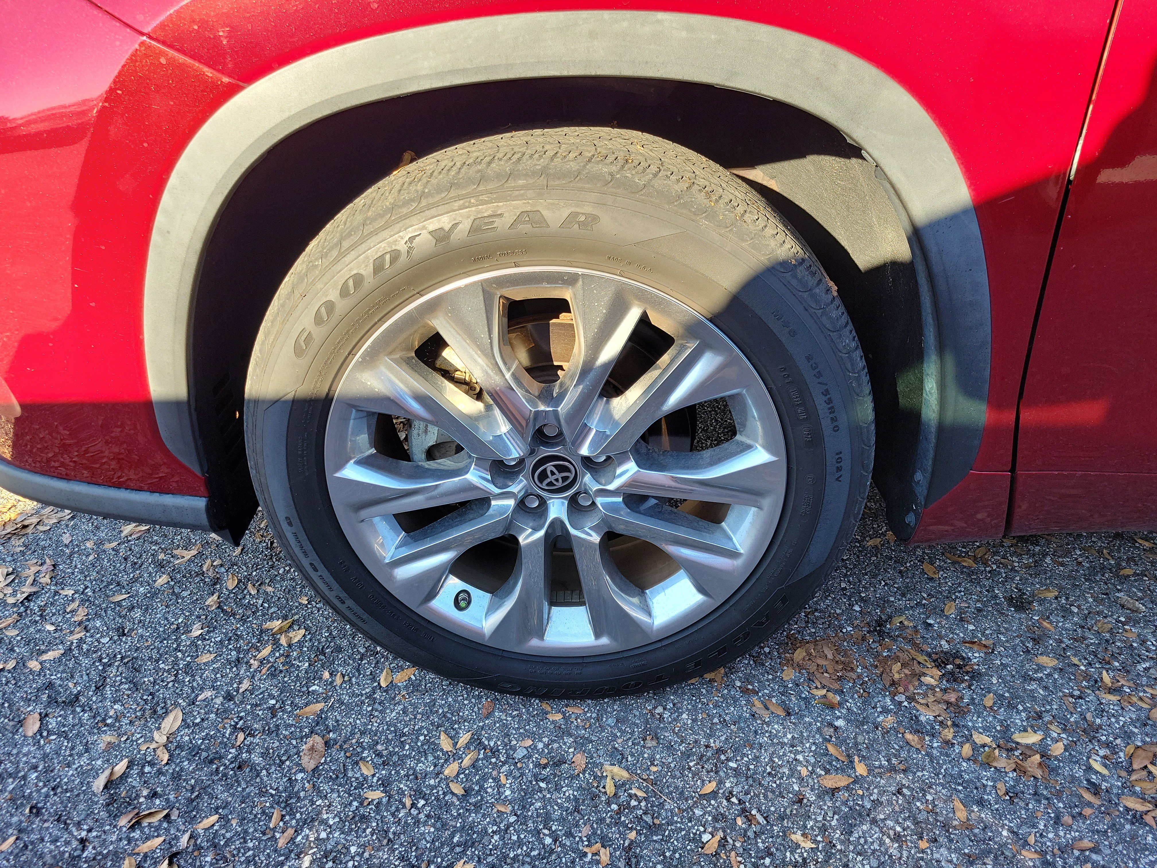 Used 2023 Toyota Highlander Limited image 27