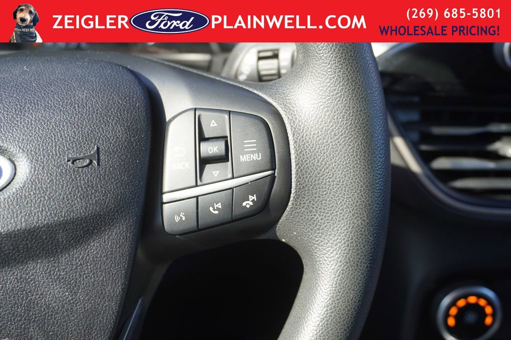 Used 2021 Ford Escape SE image 23