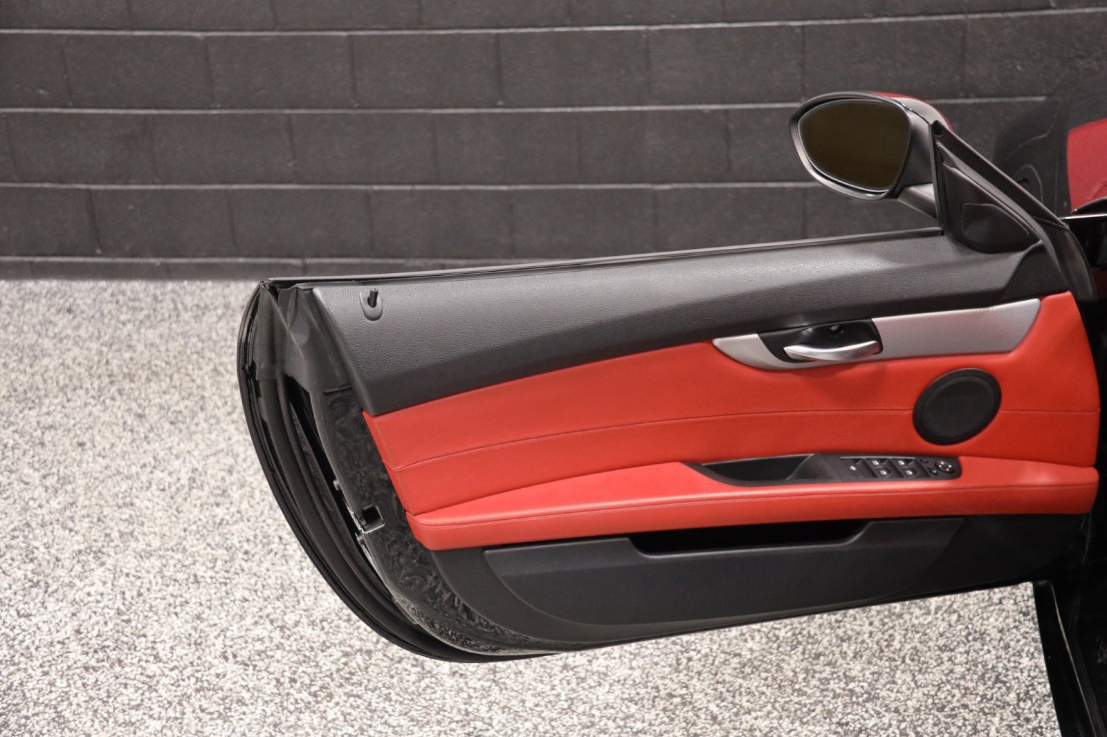 Used 2012 BMW Z4 sDrive28i w/ M Sport Pkg image 38