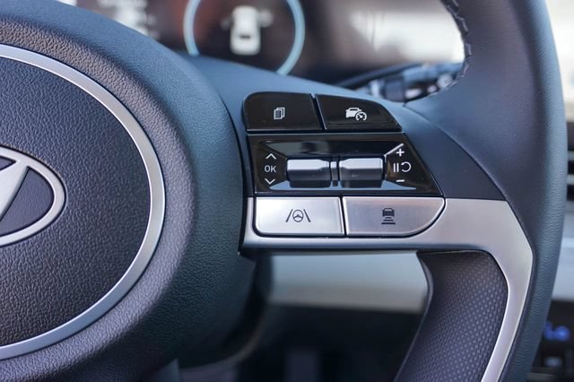 New 2026 Hyundai Elantra Limited FWD image 22