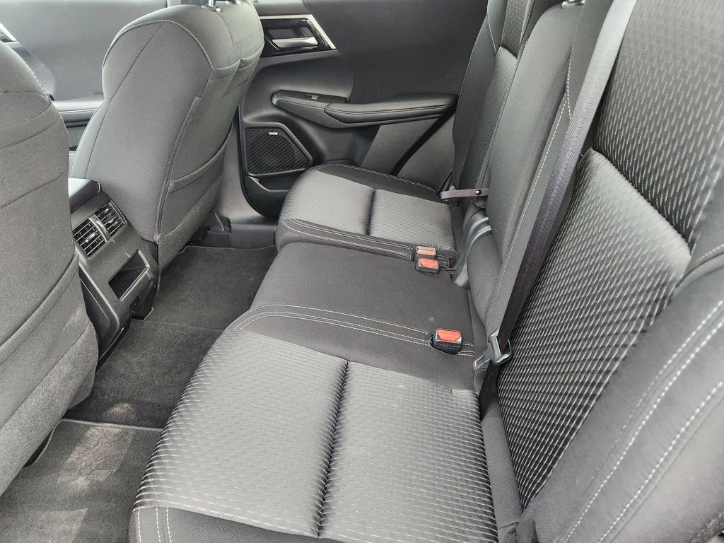 Used 2025 Mitsubishi Outlander ES image 29